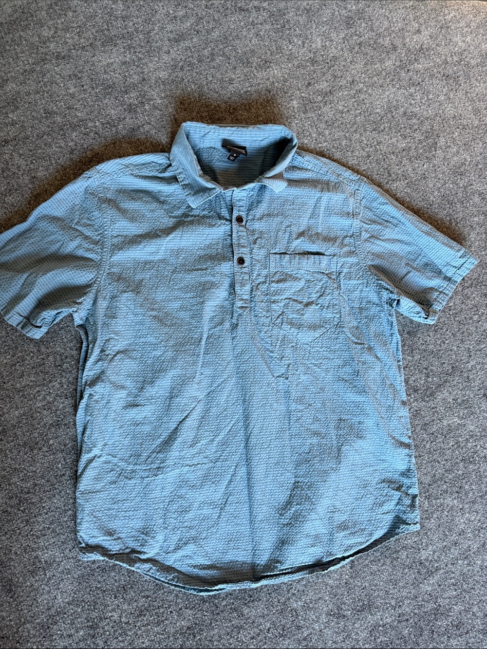 Patagonia Men's Organic Cotton Seersucker Pullover Shirt